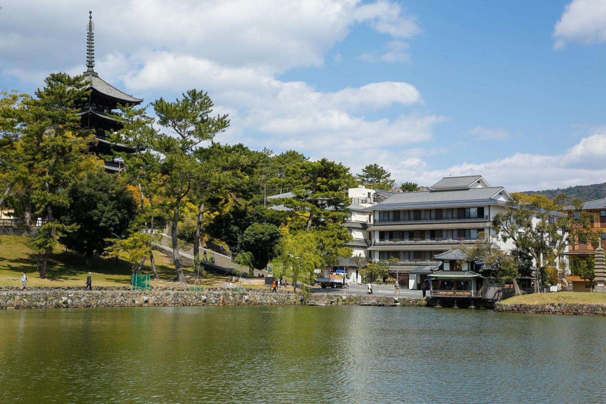 Sarusawaike Yoshidaya Nara Exterior photo